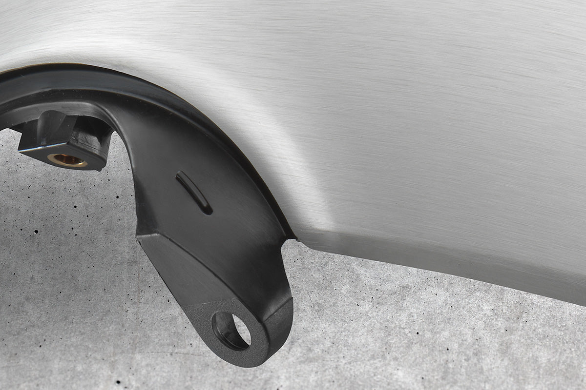 Fender SVARTPILEN, VITPILEN (401) 18-19