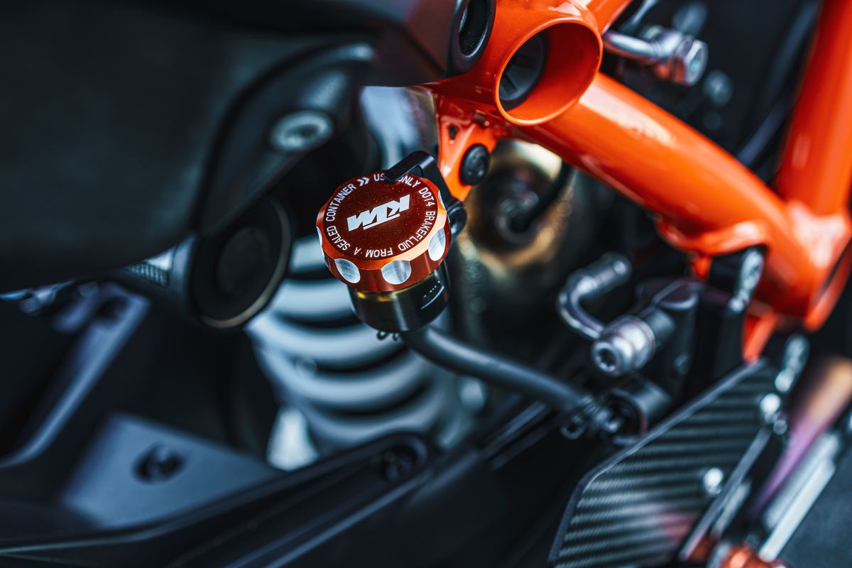 Reservoir cap 125-1390 (DUKE, ENDURO, S, SUPERDUKE) 14-25