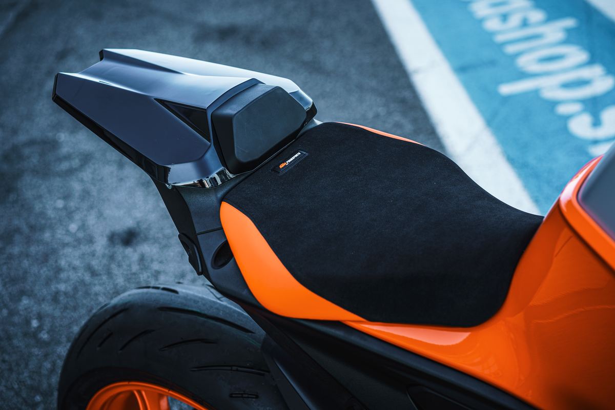 Pillion seat cover 1290 SUPER DUKE 20-23