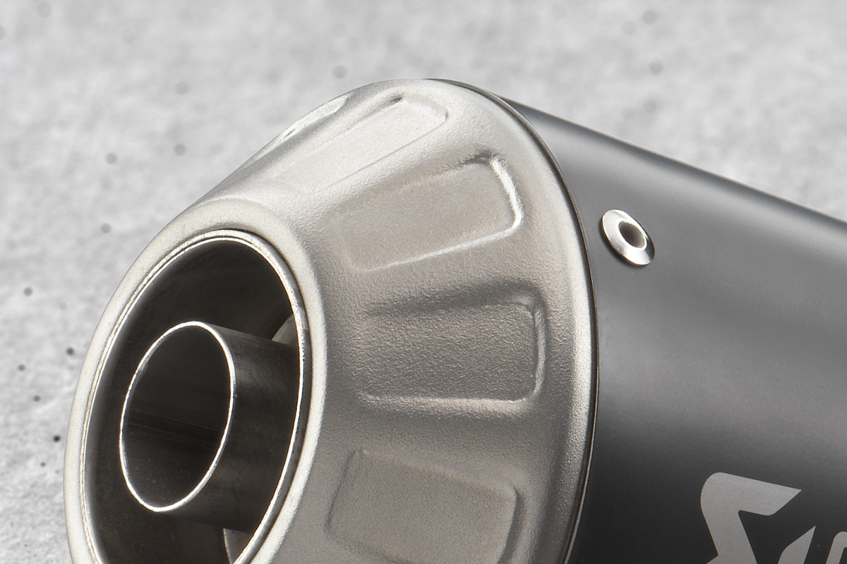 Akrapovic "Slip-on Line"