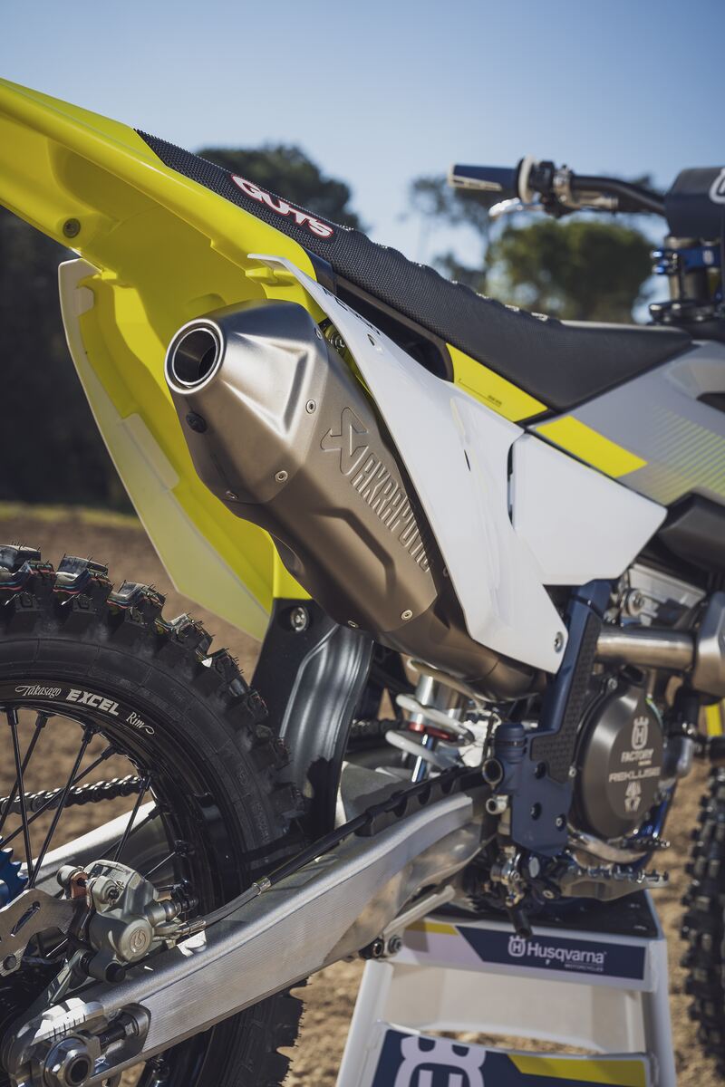 Akrapovič  Evolution Line  4-stroke FC, FX (250, 350) 22-25