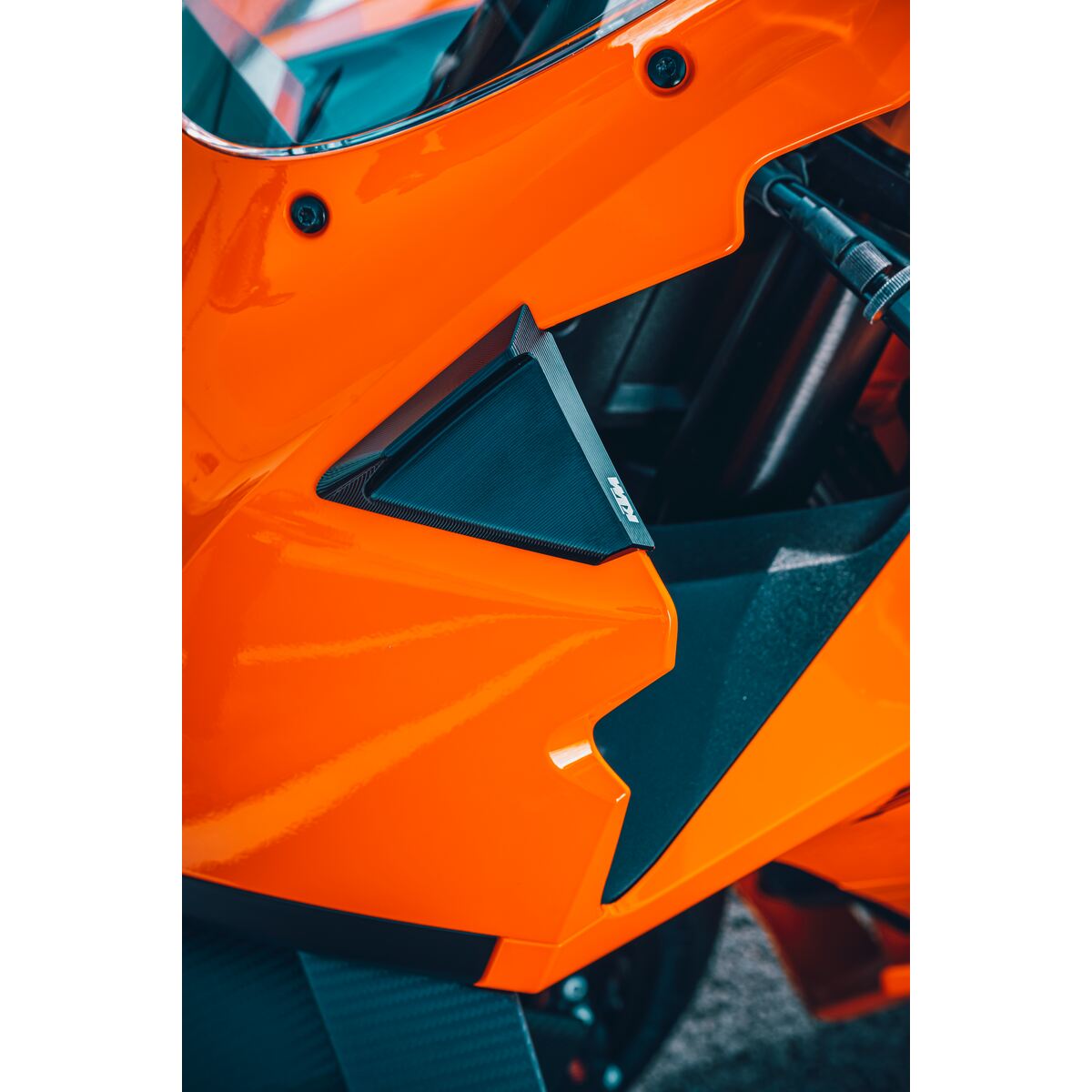 Mirror mount cover kit