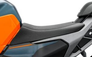 Rider`s seat  390 DUKE 2024