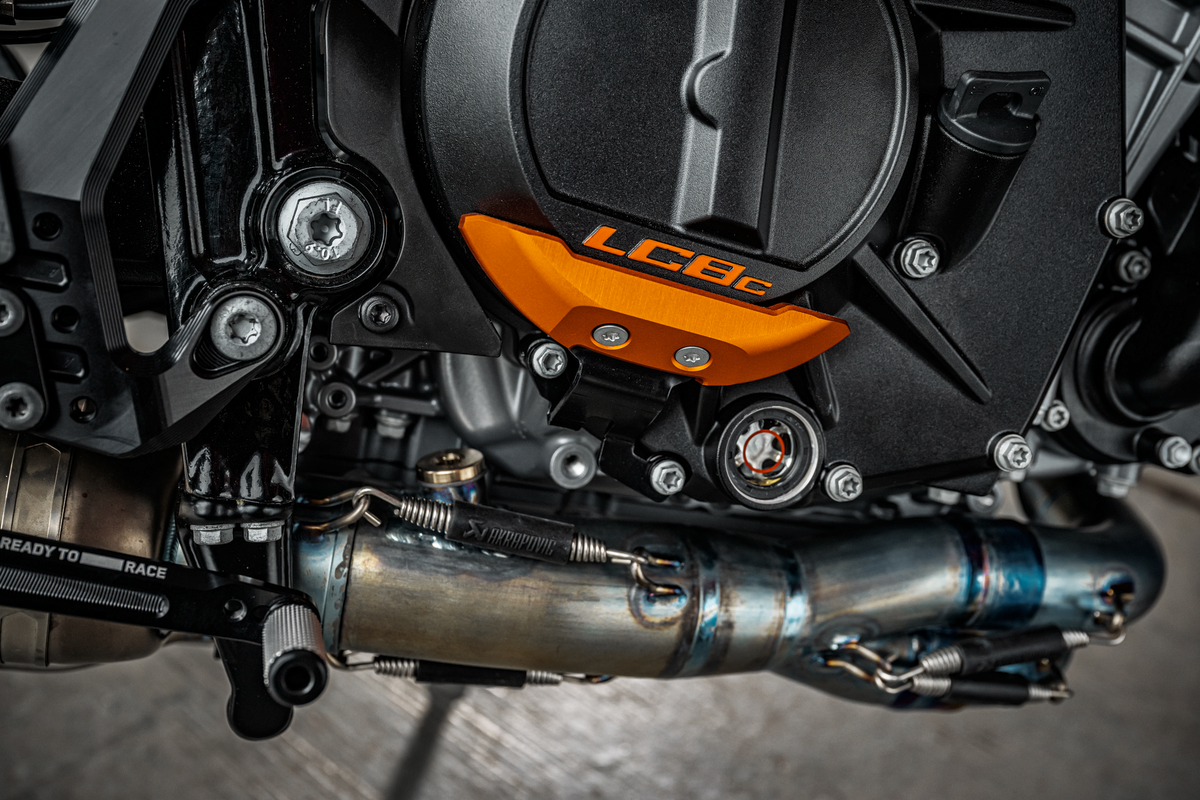 Clutch cover protection 990 DUKE 24