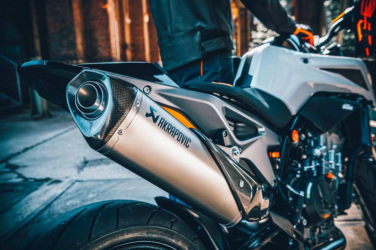 Duke 790 akrapovic best sale