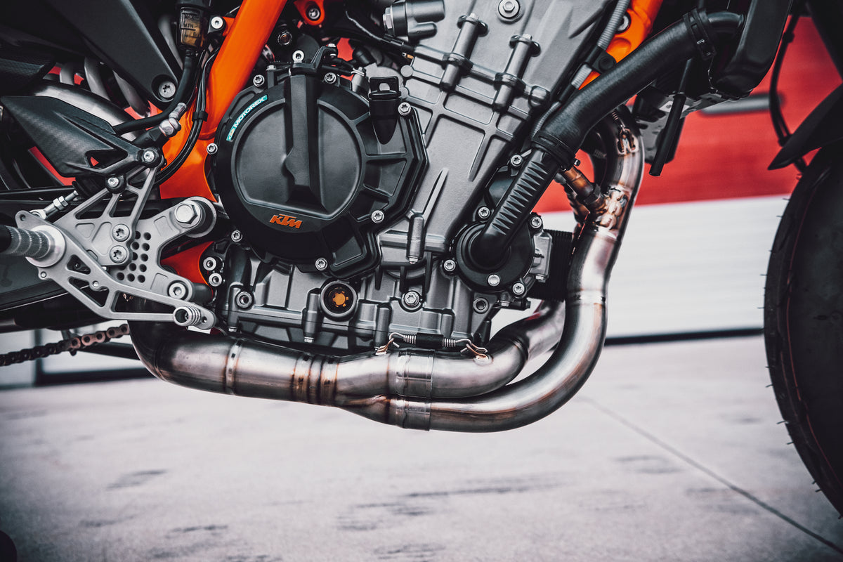 Akrapovic kit 